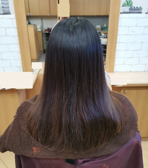 ラベンダーピンク前の髪の毛後ろの写真