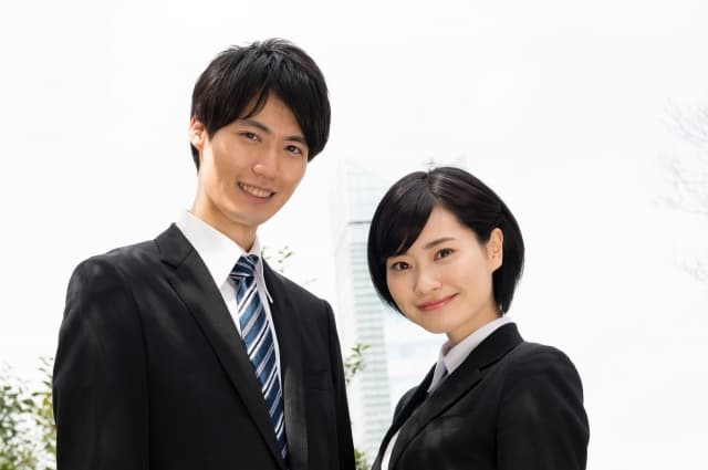 就活生の男女