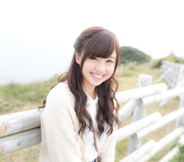 Sカールの女性の写真