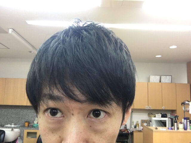オーガニックワックスを使った髪の毛の写真