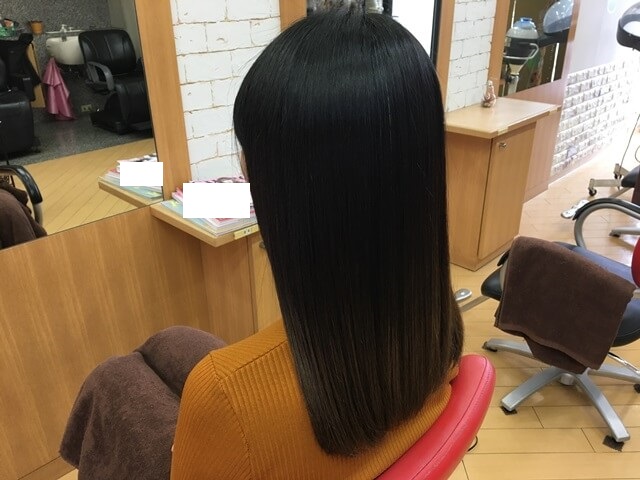 酸熱トリートメント後仕上がり左の写真