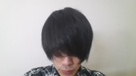 ブリーチ前の黒髪の写真