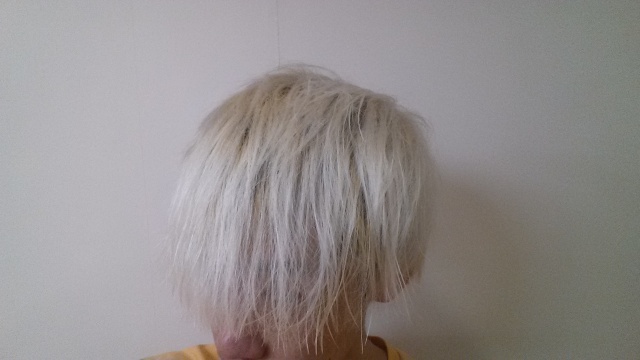 ホワイトブリーチして6日目の色落ちの写真