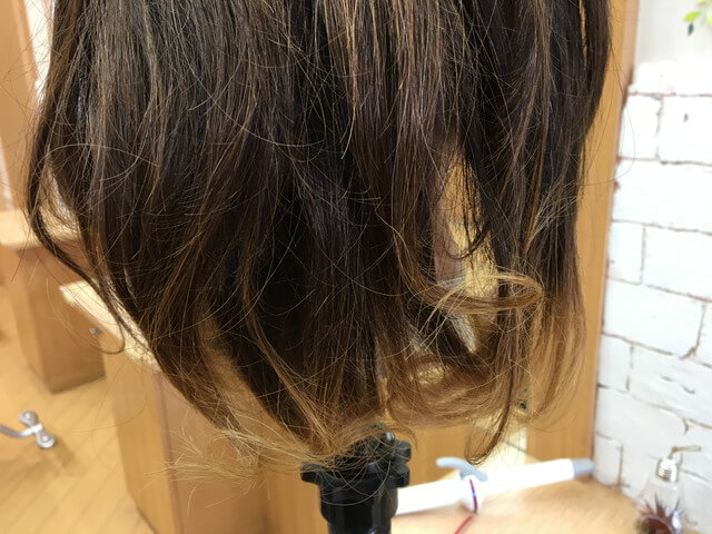 少しちらしたクレイツで作ったカール接写