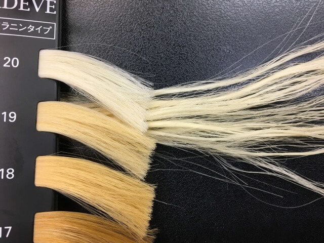 6回ブリーチした髪の毛のレベルの写真