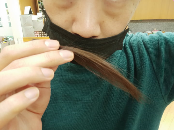 ニオイを嗅いでいる管理人