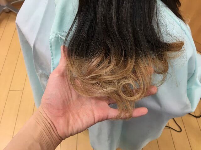 クレイツで巻き終えた髪の毛アップ写真
