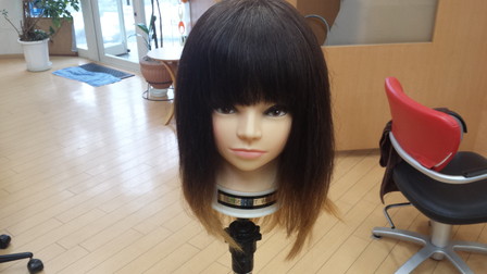 巻き髪をする前の髪の毛