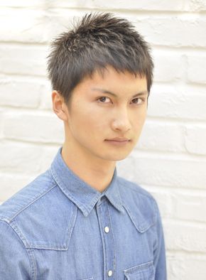 短髪ショートスタイル