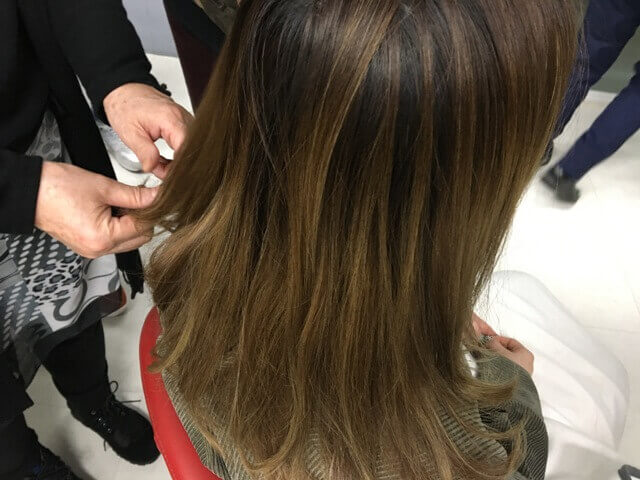 ionaカラーの前の髪の毛アップ写真