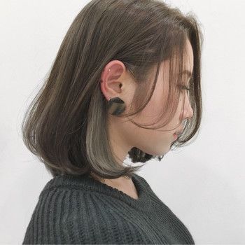 耳後ろだけのインナーカラー