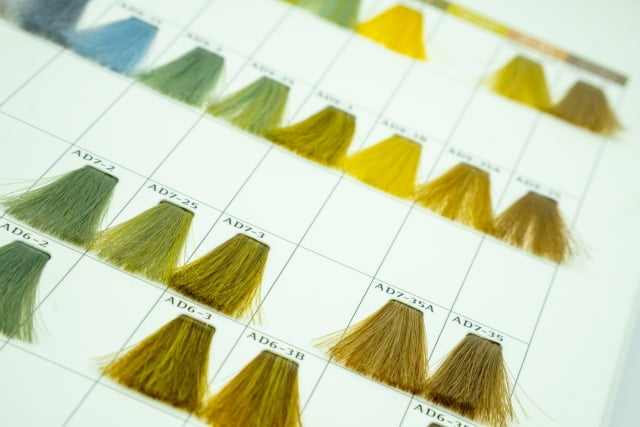 ヘアカラーの色見本