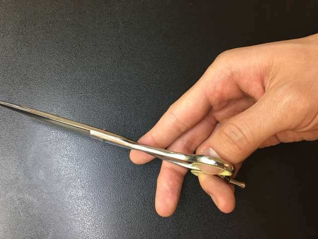 手をひっくり返す写真