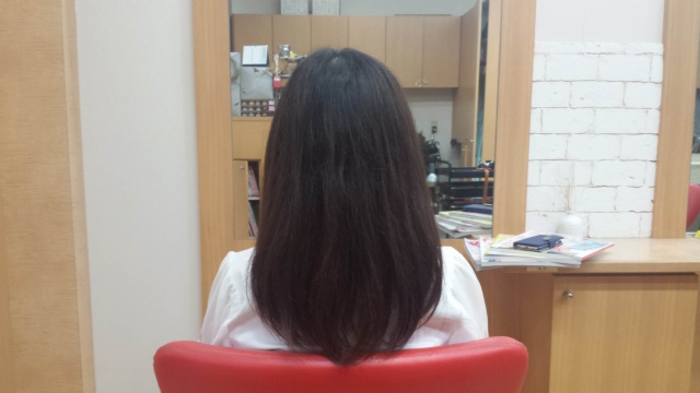 イルミナカラー前の髪の毛の写真