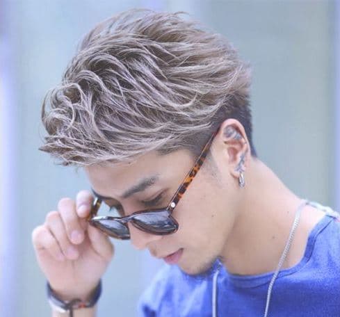 ハイブリーチの男性