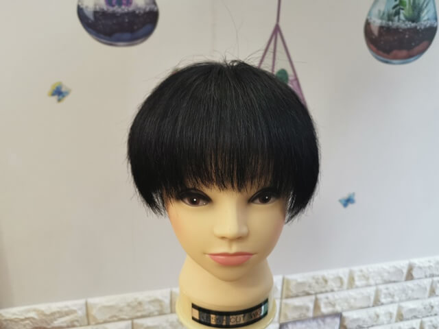 黒染めしたブリーチ毛