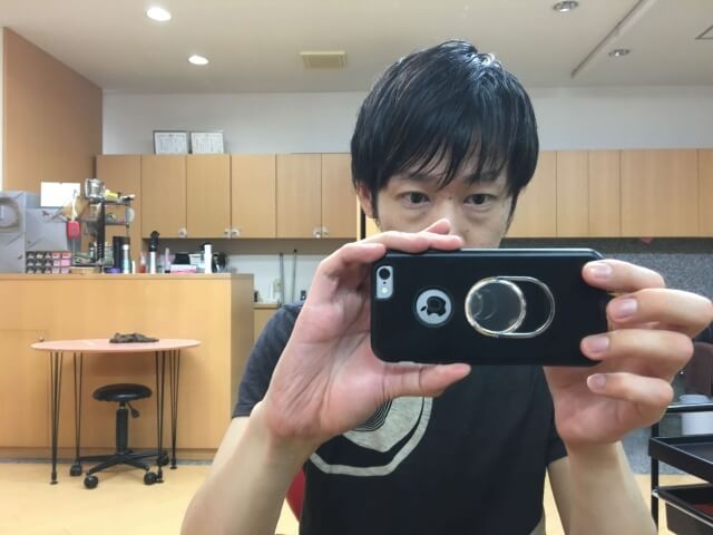 ニベアを付けすぎた髪の毛の写真