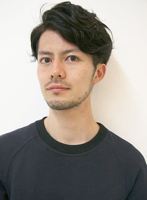 長めメンズツーブロックの写真