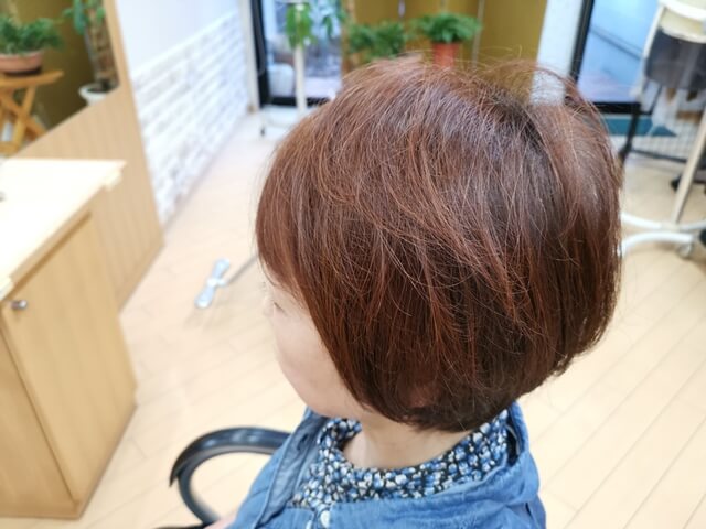 脱染した髪の毛左