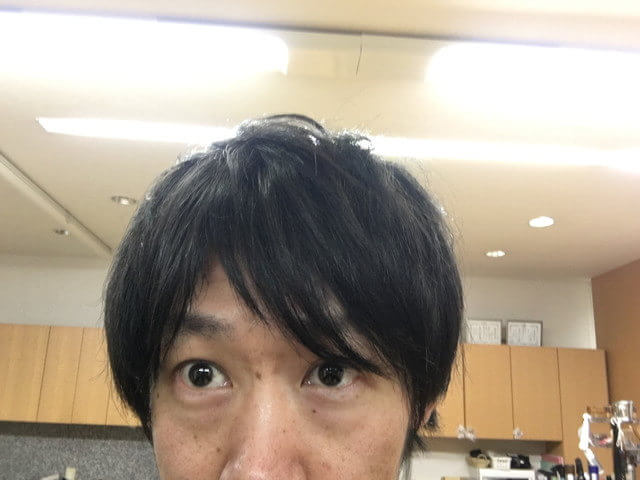インナーカラーで染める前の髪の毛のアップ
