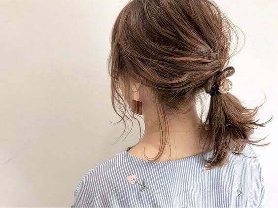 ロブヘアアレンジ写真