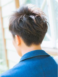 メンズグレーカラーの写真