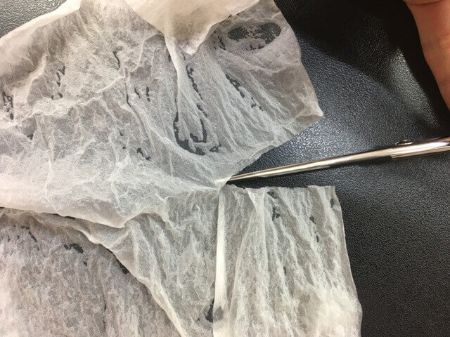 キレイに切れたティッシュの写真