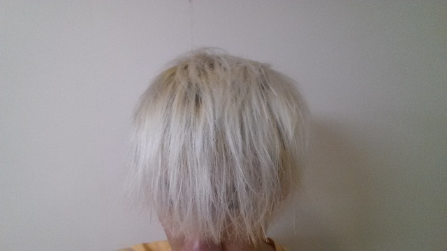 ホワイトブリーチして6日目の色落ちの写真