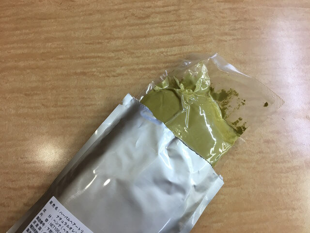ヘナの中身の写真