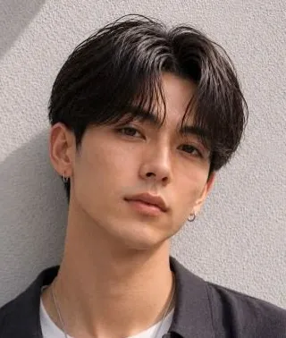 前髪長めセンターパート