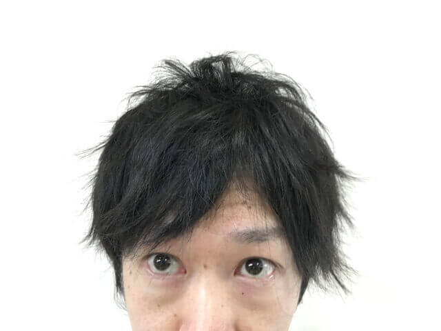 ストレートアイロンで作ったウェーブパーマ風スタイルの写真