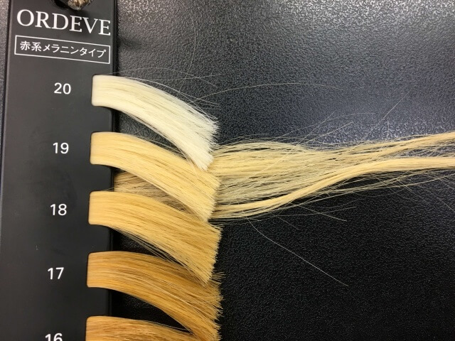 5回ブリーチした髪の毛のレベルの写真